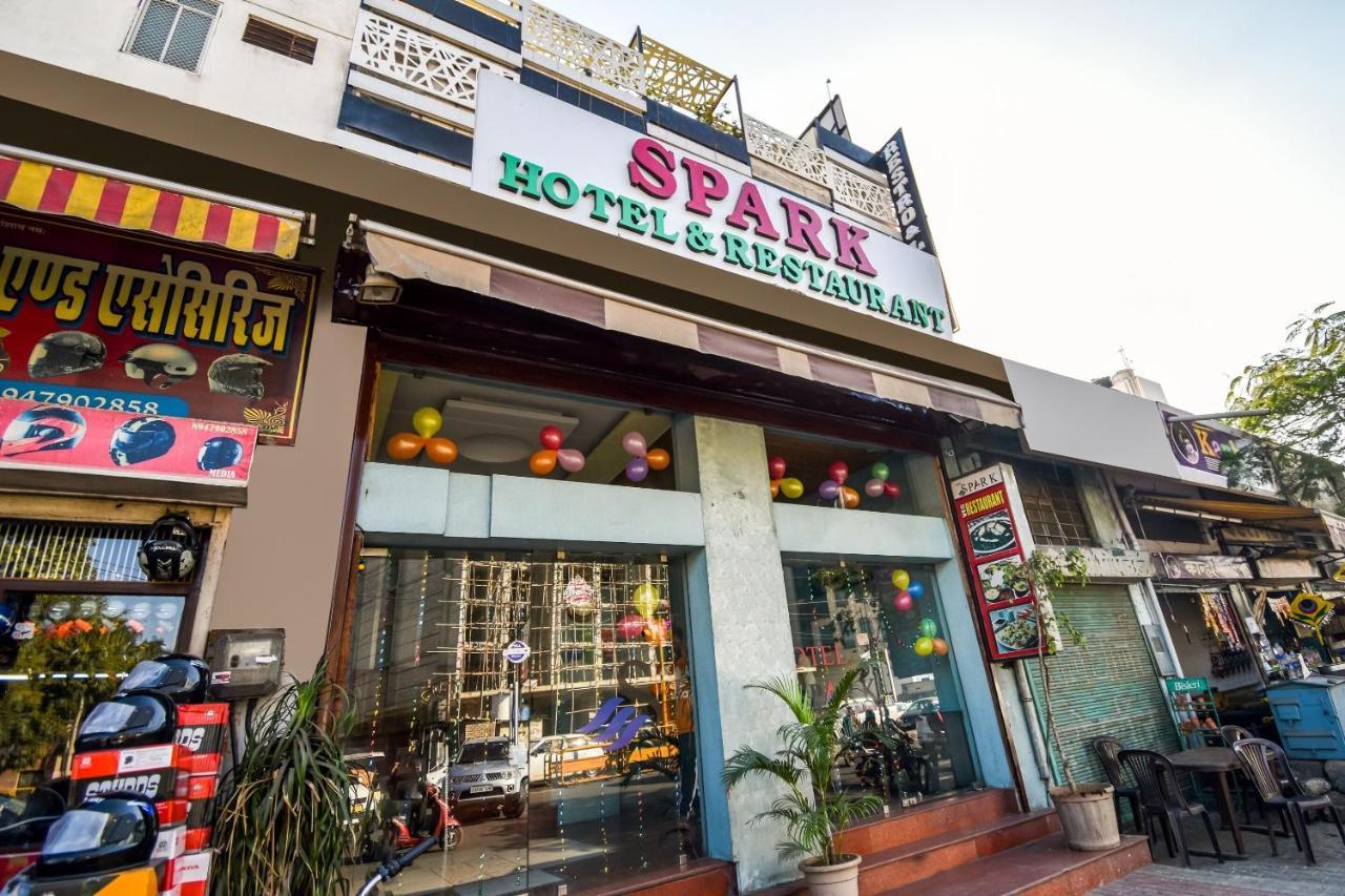 Oyo Flagship Hotel Spark Jaipur Extérieur photo