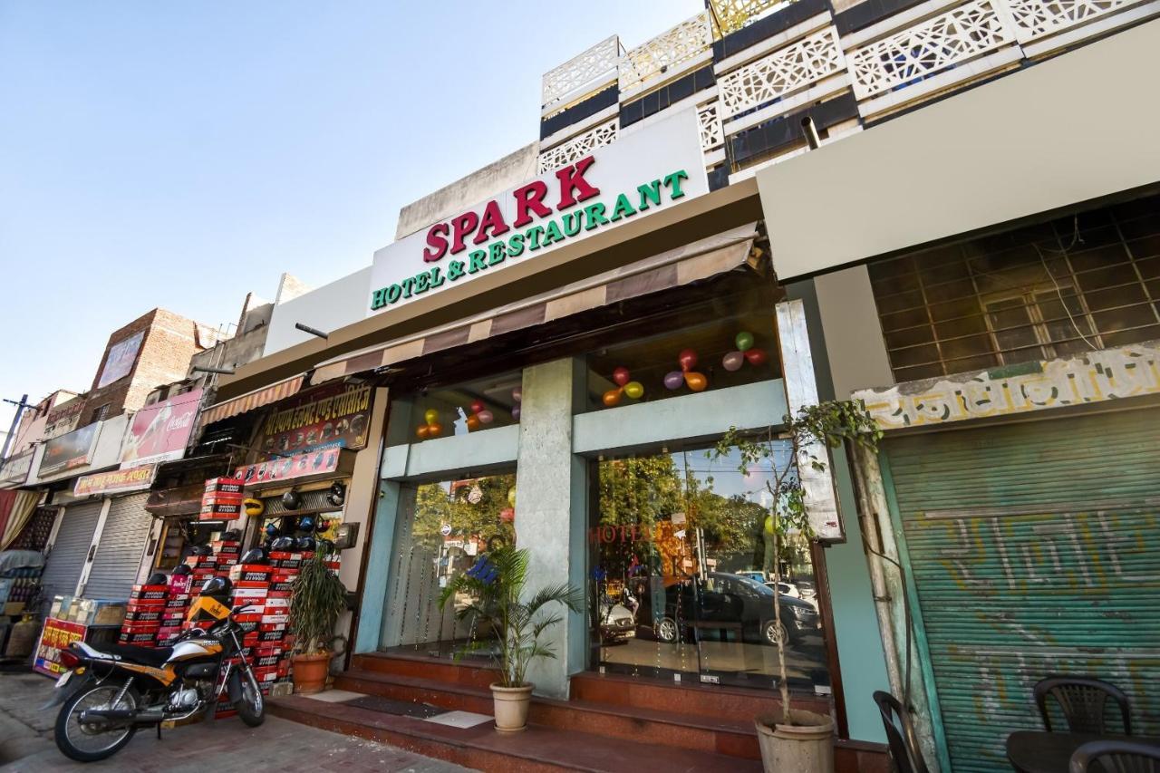 Oyo Flagship Hotel Spark Jaipur Extérieur photo